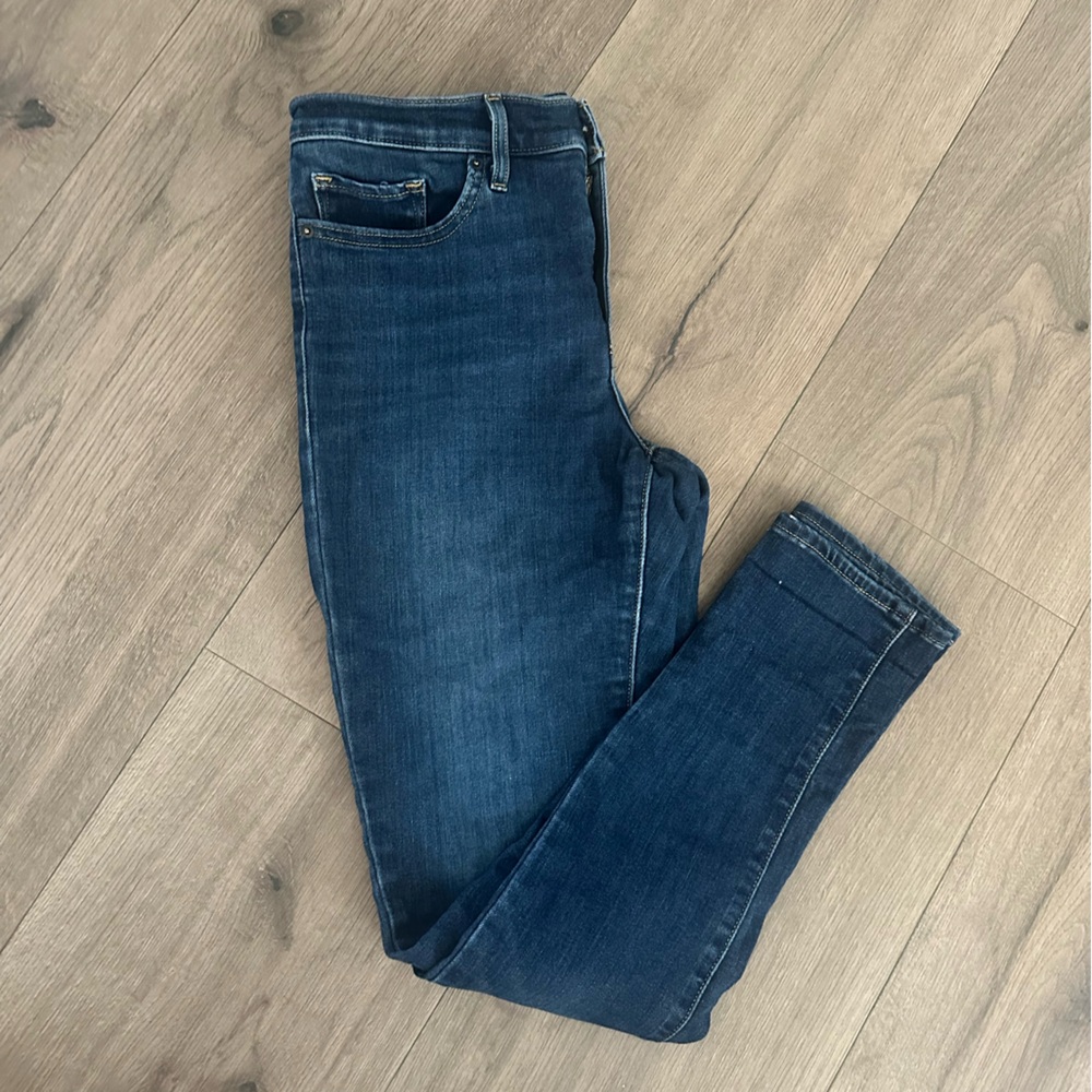 Woman’s Levi’s Blue Jeans